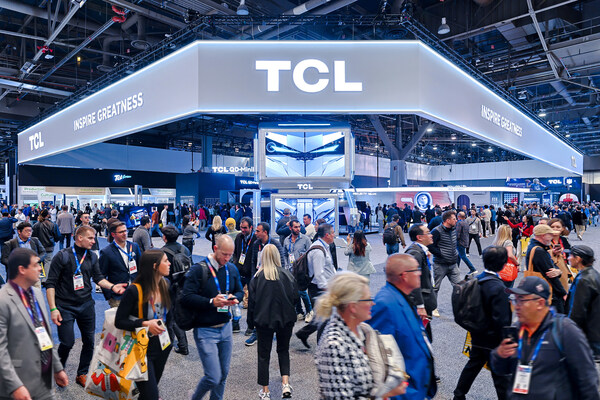 TCL实业CES 2025：屏显科技引领，全品类智能终端展现科技力 