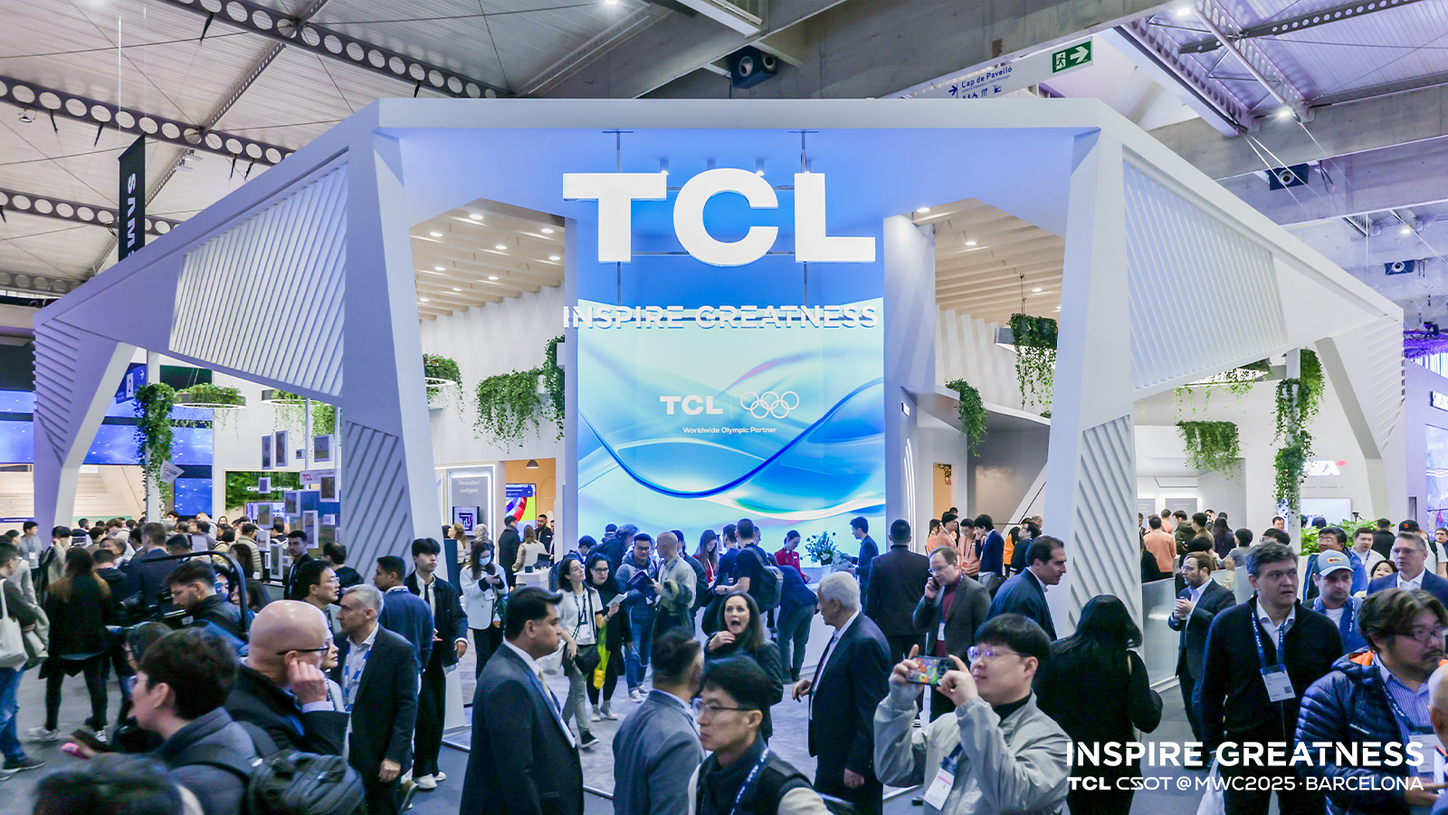 TCL华星携先进移动通信显示技术亮相MWC2025，联合产业伙伴打造臻图视界